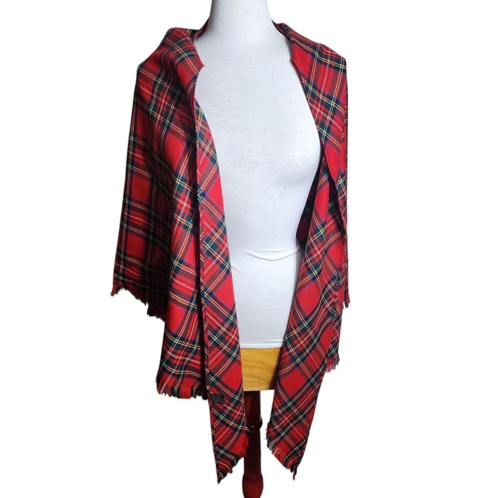 Highland Queen Red Tartan Plaid Shawl Wrap Fringed Made in Canada Royal Stewart